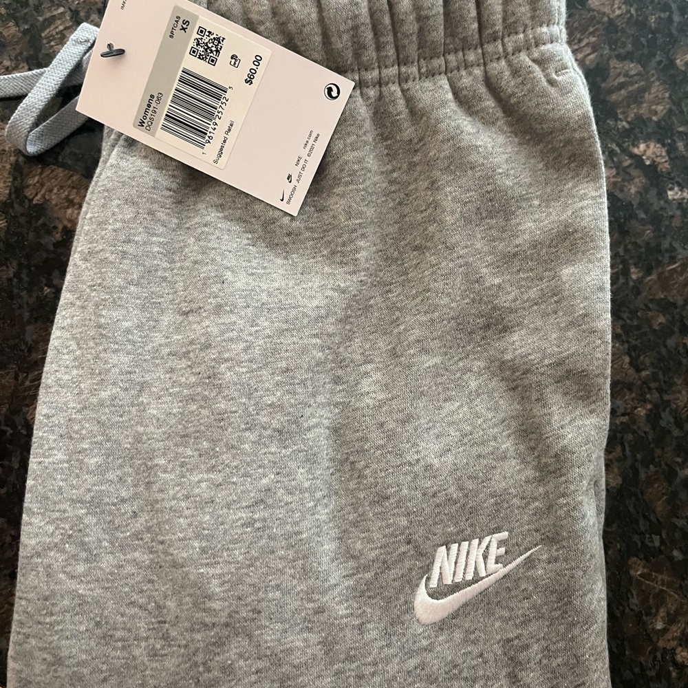 NWT Nike XS tie waist joggers